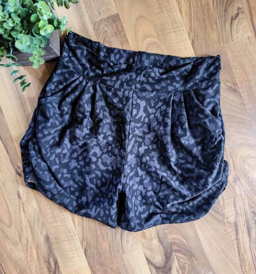 Shorts + Crops – Turquoise Heifer Boutique