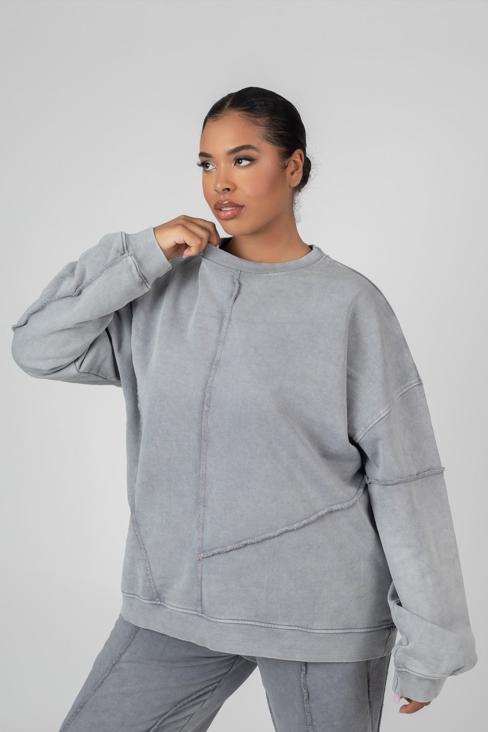 Curve Oversized Raw Edge Sweatshirt Acid Wash