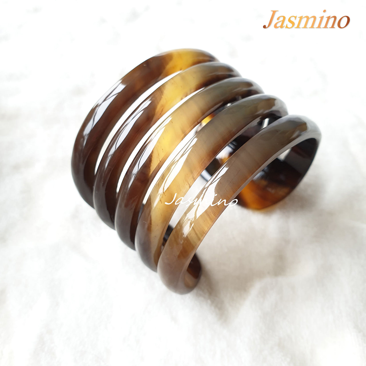 Handmade Bracelet Cuff J17613, Made by Natural Buffalo Horn