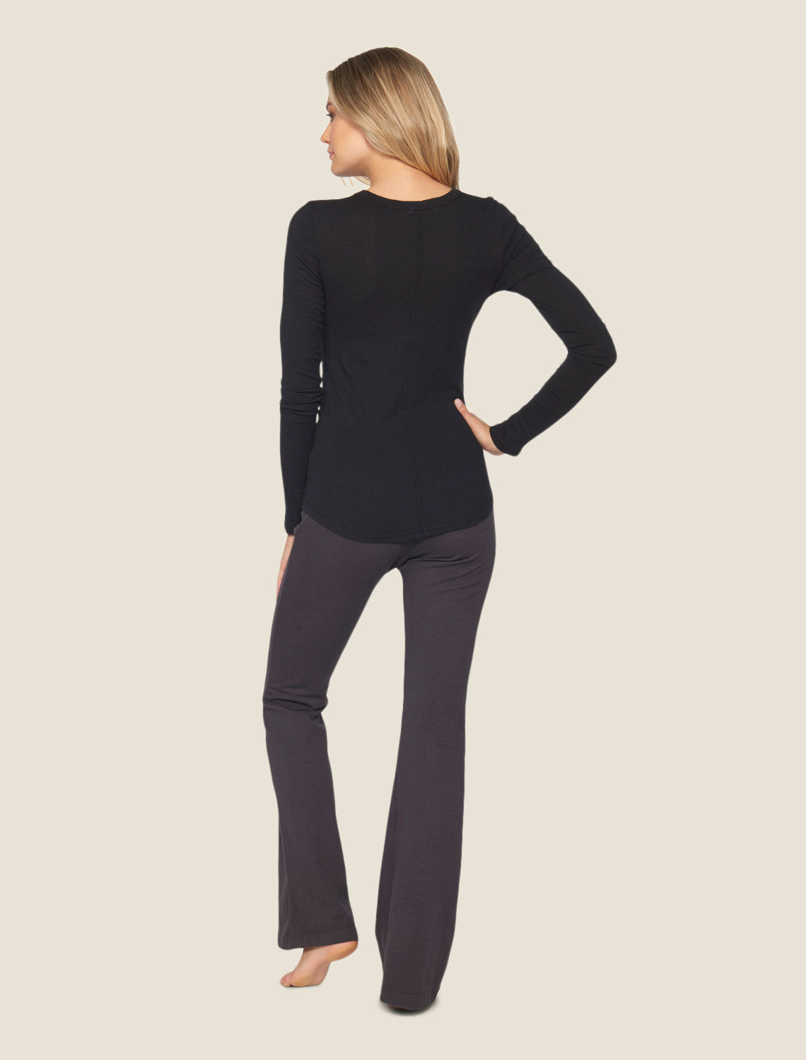 Malibu Collection® Women's Long Sleeve Loose Jersey Crew