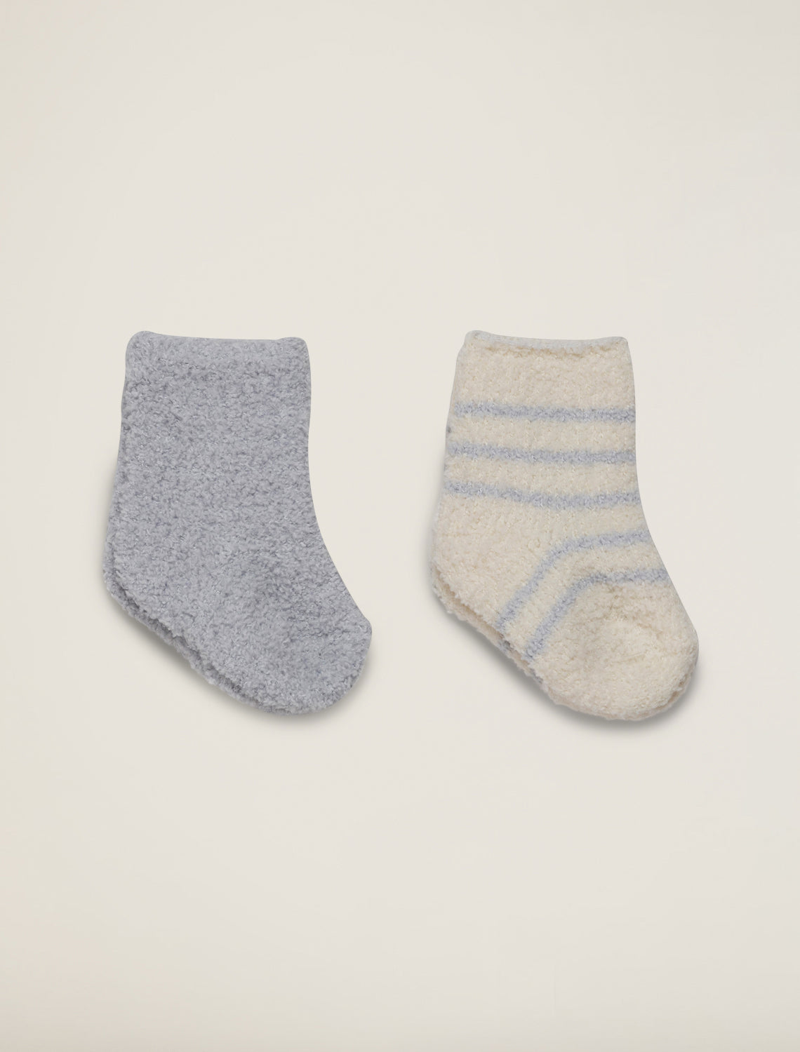 leela & lavender - The perfect go-to gift🤍 Barefoot Dreams socks! Shop now  —>> these will go fast! . .  barefoot-dreams-cozychic-in-the-wild-sock-set?_pos=7&_sid=538046f9b&_ss=r