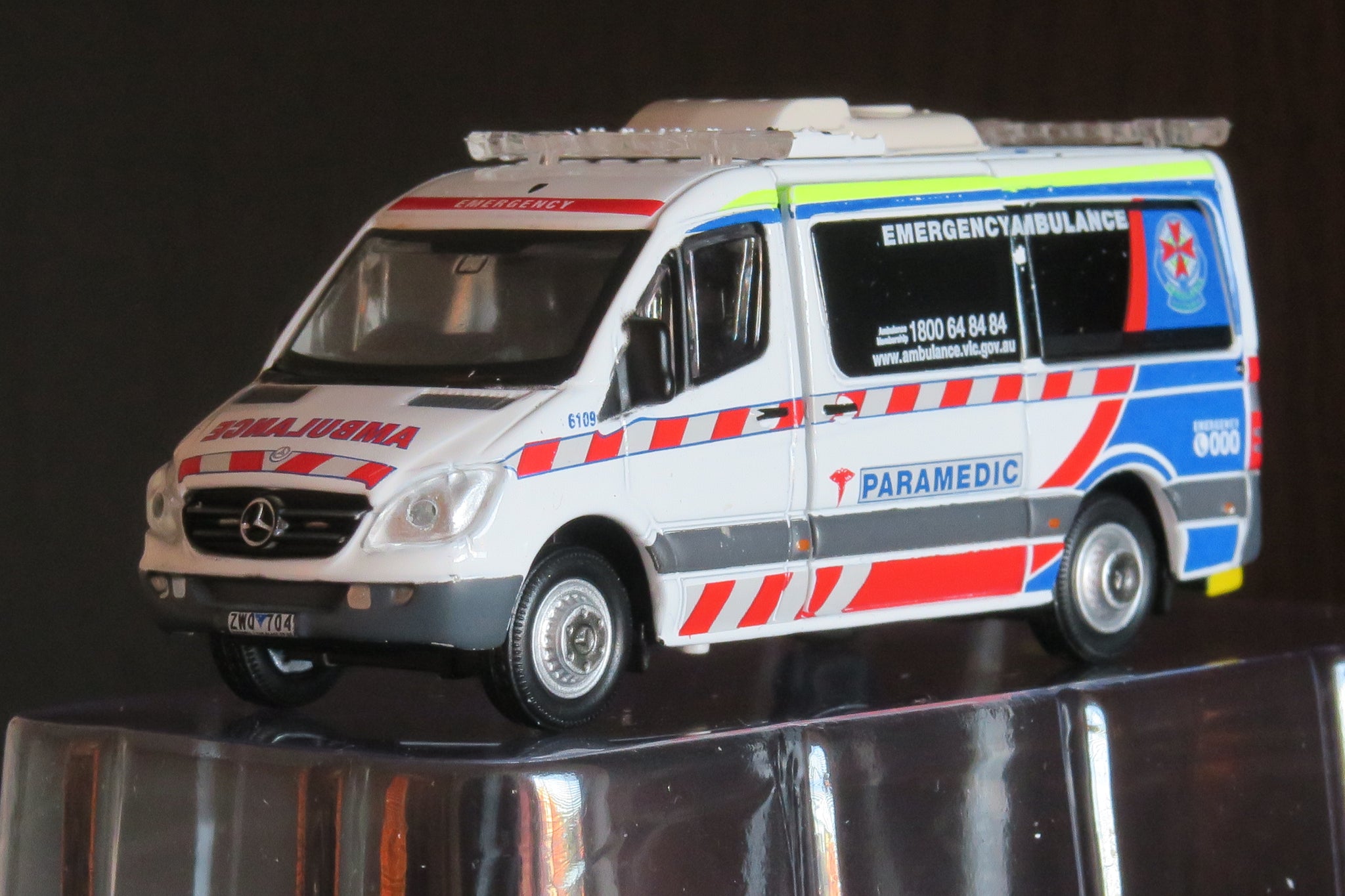 diecast model ambulances