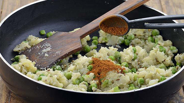 Potato and pea combination remains an all-time favorite, samosas have diversified their fillings across the globe.