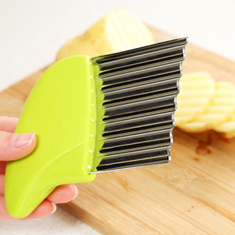 Handy Stainless Steel Crinkle Cut Potato Slicer French Fry Wavy Chips Cutter Potato Slicer Knife Vegetable Shredding Tool Kitchen Gadget Cutting Tools