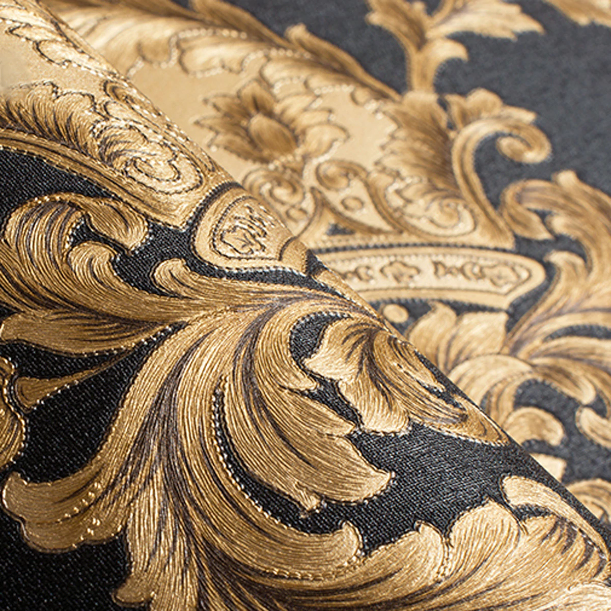 Luxury Embossed Black & Gold Damask Wallpaper Patterned Texture 3D Metallic Vinyl Wall Covering Opulent Retro Vintage Style Home Decoration