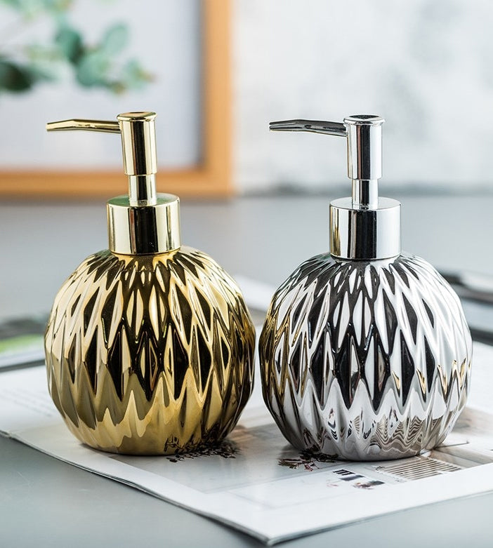 Modern Luxury Soap Dispenser Hand Sanitizer Shower Gel Shampoo Dispenser Ceramic Bathroom Accessories Set Stainless Steel Tray Available in Gold or Silver