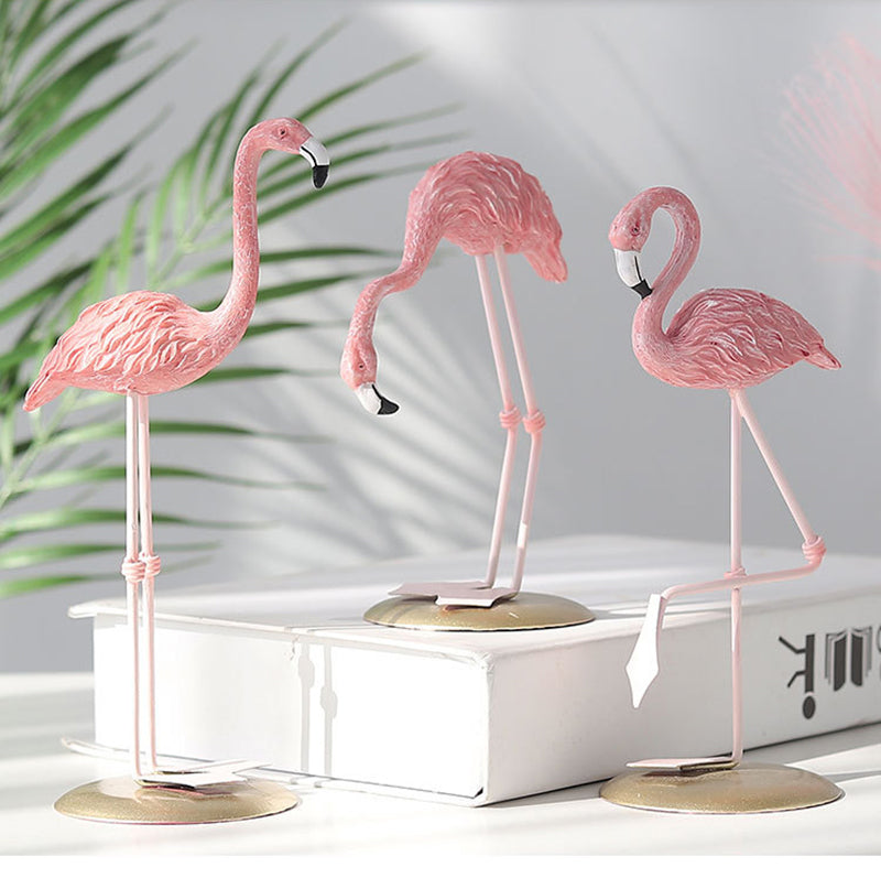 Pink Flamingo Figurine Resin Miniature Animal Ornaments Statues For Home Decoration Wedding Party Valentines Gift Nordic Style Decoration 3 Styles