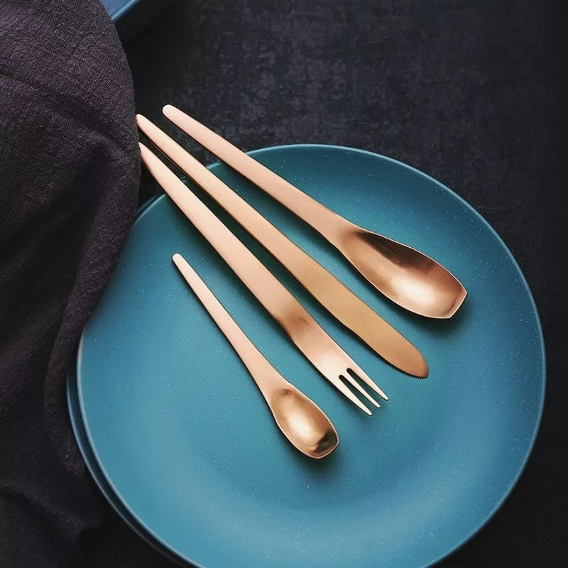 Rose Gold Stainless Steel Modern Cutlery Set Contemporary Design Flatware Japanese Style Dinnerware Spoon Fork Knife Tableware Set Modern Home Decor Kitchen Dining Solutions