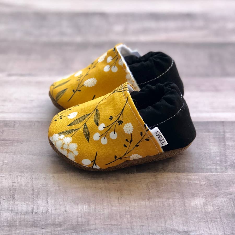 Mustard Floral Baby Moccasins – Milky's 