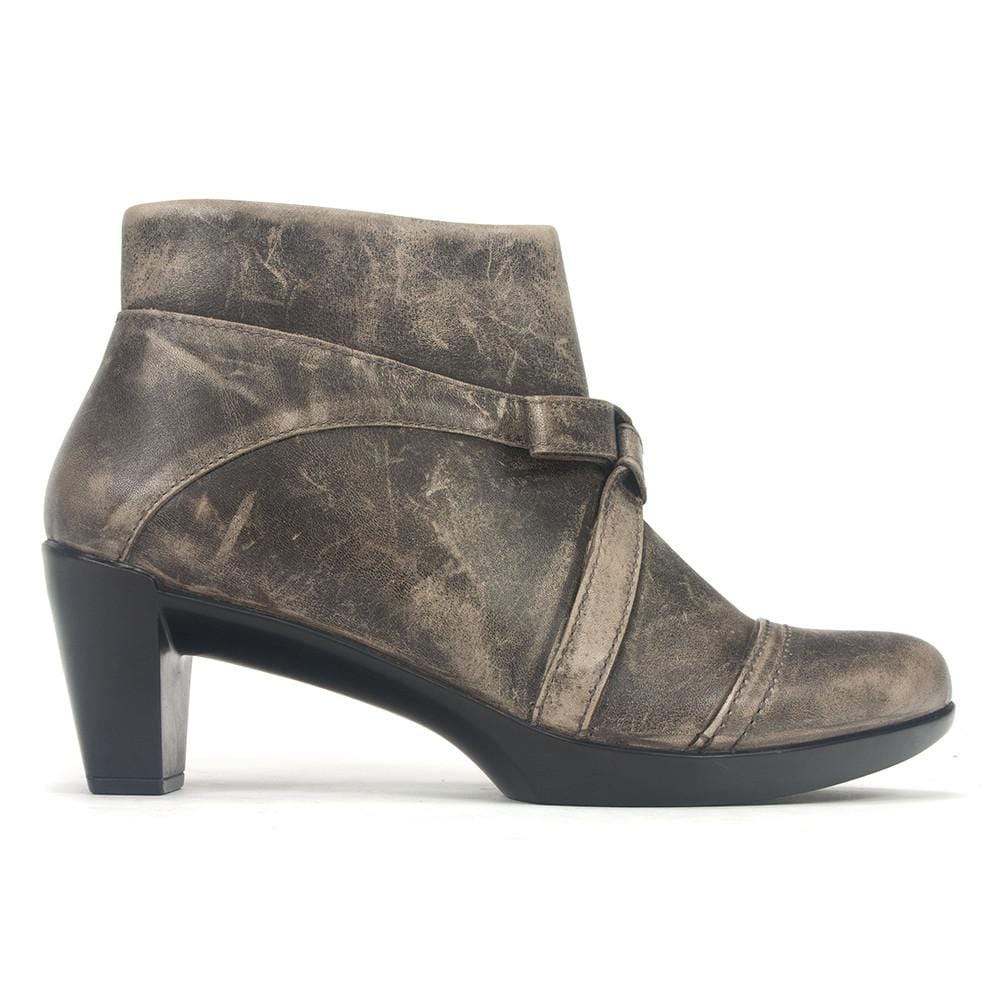Naot Vistoso Women's Knotted Leather Ankle Boot – Simons Shoes