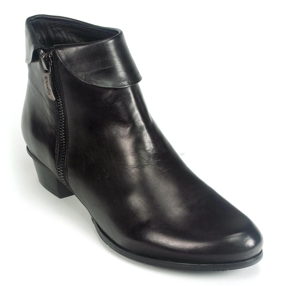 womens leather bootie