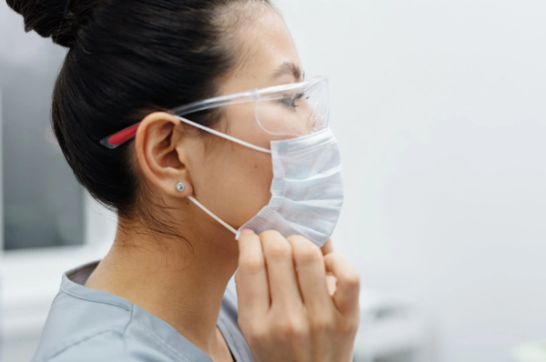 Woman wearing face mask