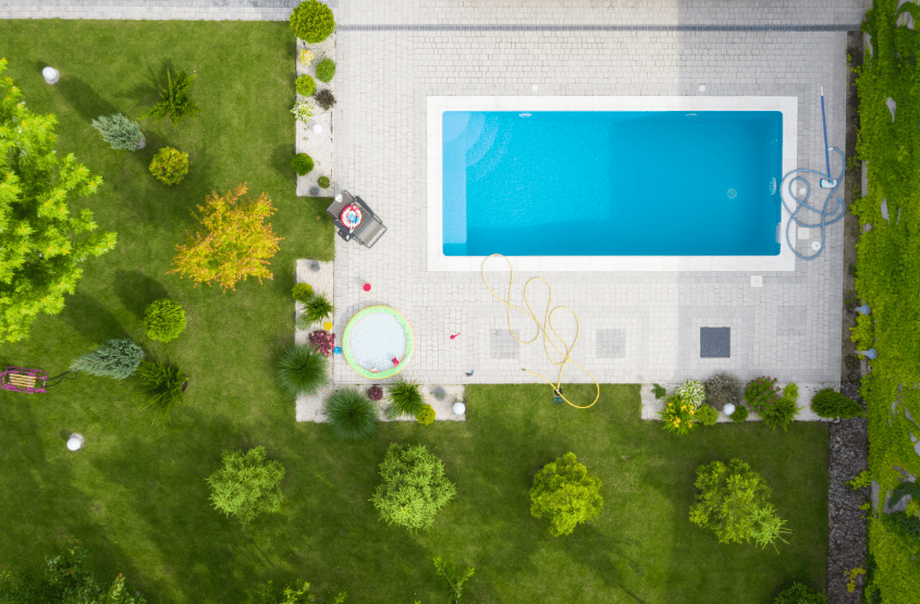 Designing your garden around your swimming pool