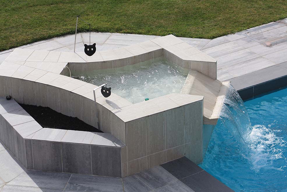 Turn off water features to maintain your pool