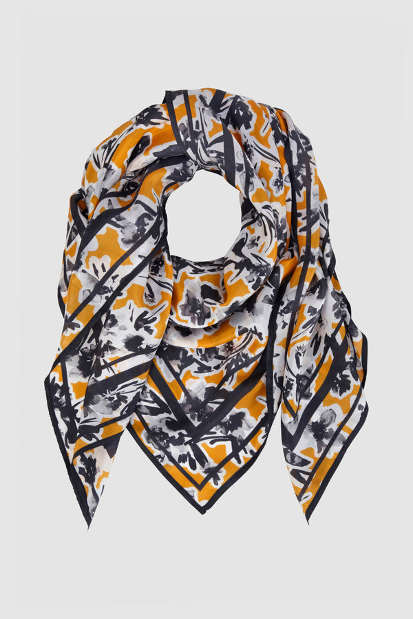 Sophisticated silk scarf with print