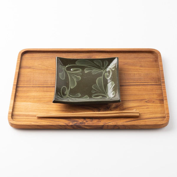 やちむん 陶眞窯 四角皿(15cm) ゴス白いっちん ¥2,420 大人の焼き物