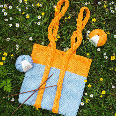 Shop the Pentle Cable Handle Tote knitting pattern