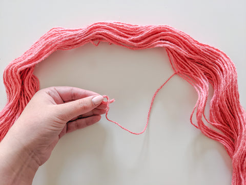 How to roll yarn into a ball 