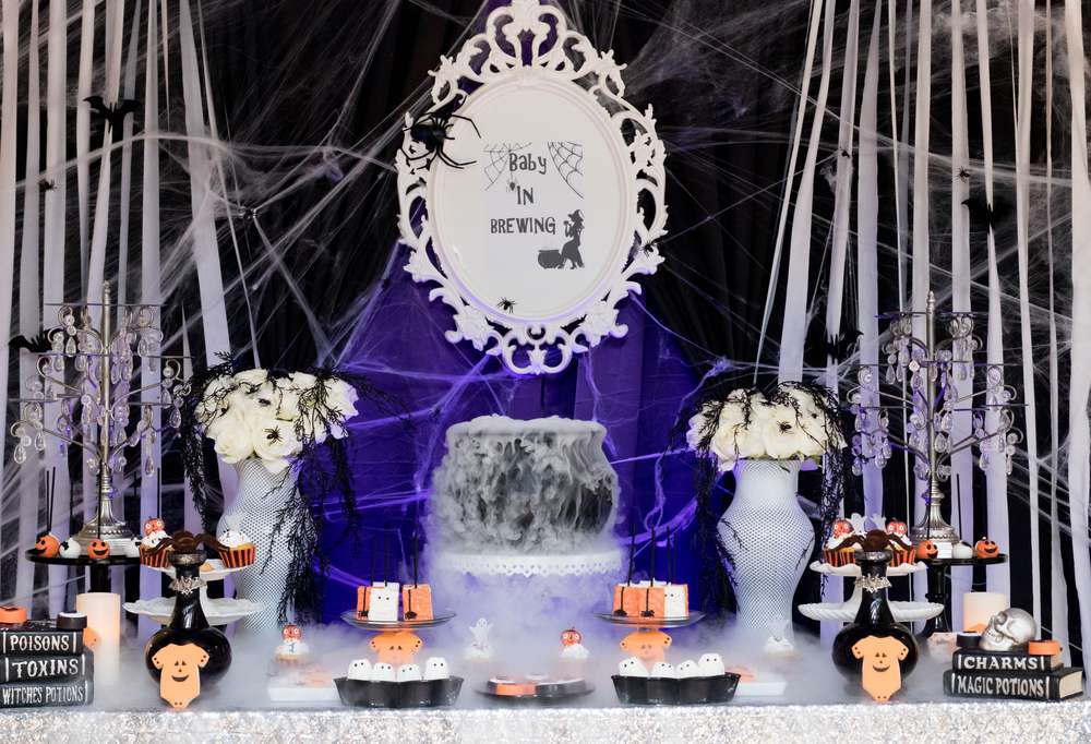 A Baby is Brewing Halloween Shower | Spooktacular Halloween Baby Shower Ideas | Baby Aspen Blog