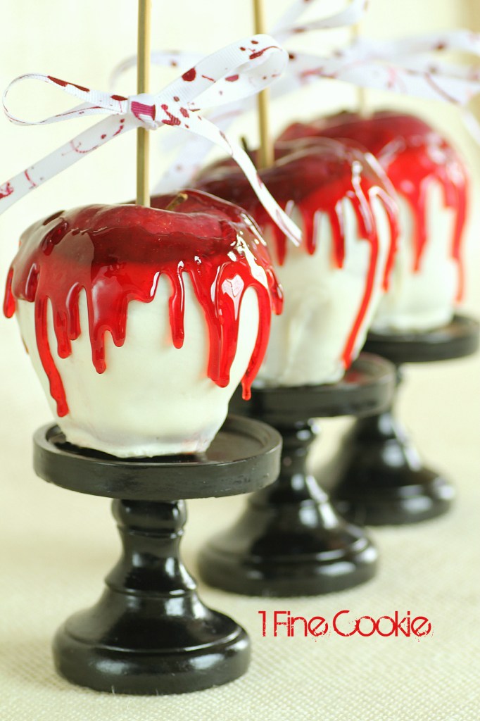 Blood Candy Apples | Spooktacular Halloween Baby Shower Ideas | Baby Aspen Blog