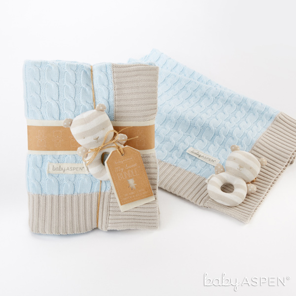 Blue Classic Baby Blanket | @BabyAspen | BabyAspen.com