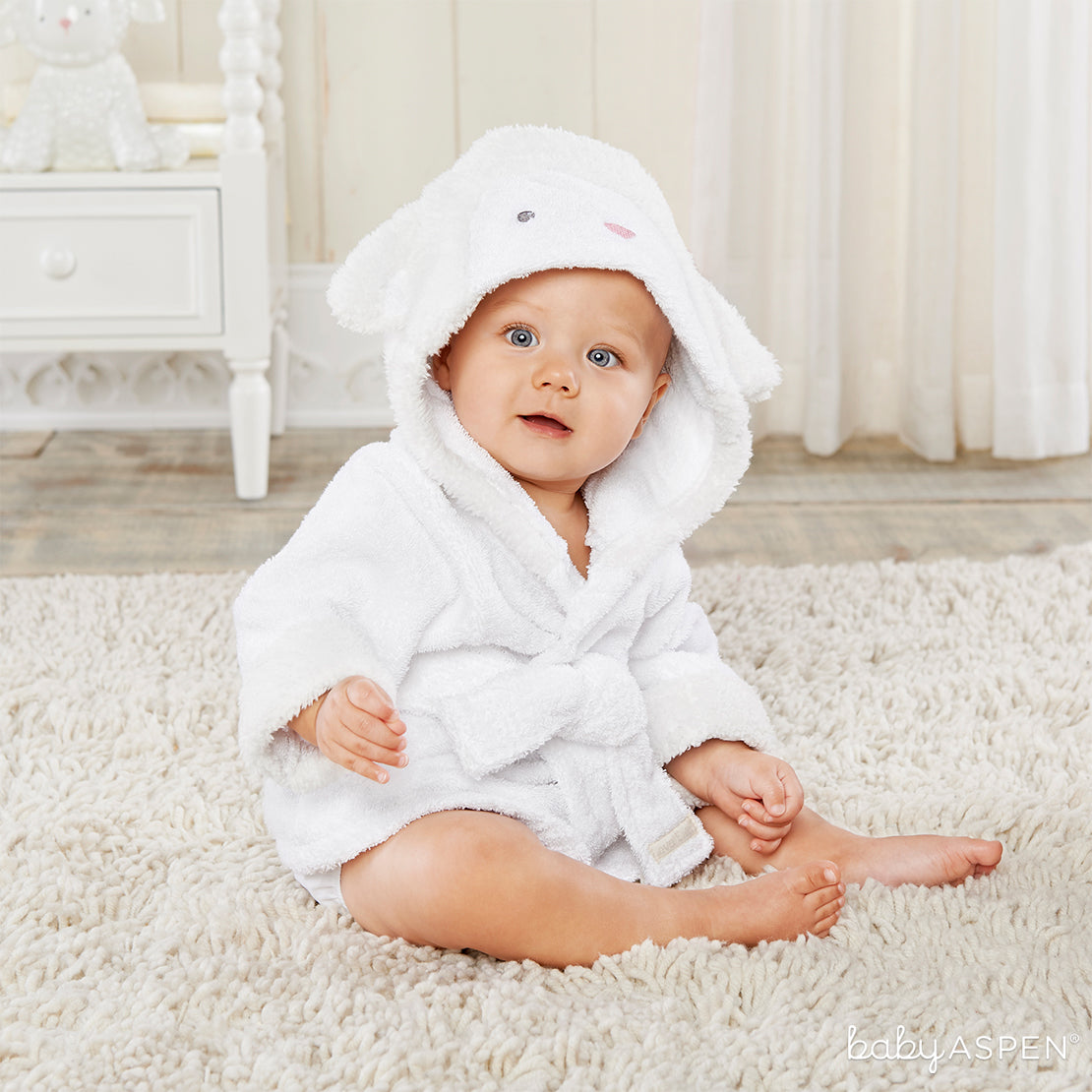 Lamb Hooded Bath Robe | 11 Warm Snuggly Bath Robes + Giveaway | Baby Aspen