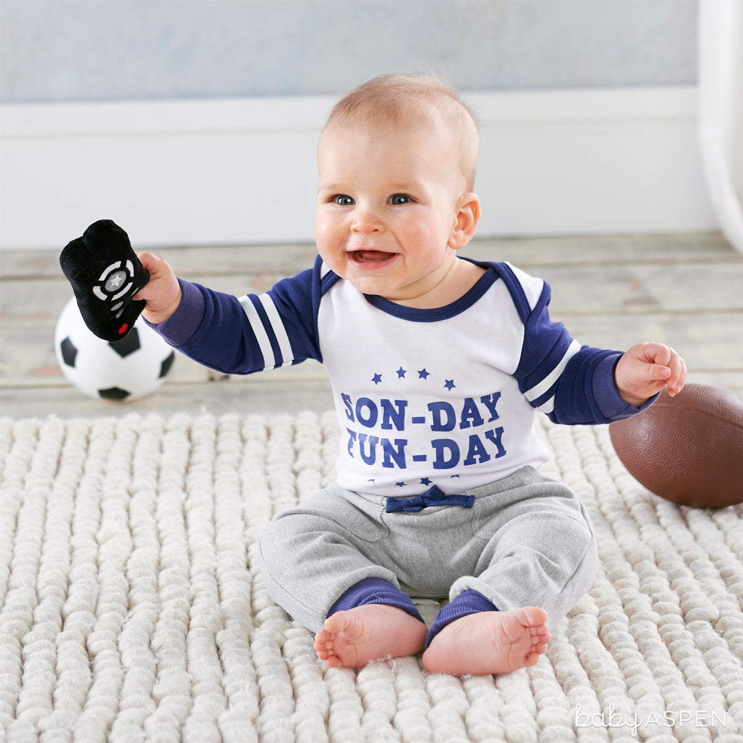 My First Gameday Outfit with Baby | Outfits for All of Baby's Firsts | Baby Aspen