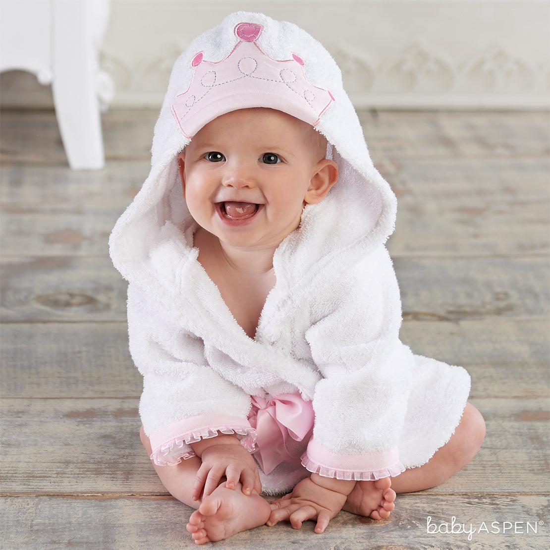 Princess Hooded Bath Robe | 11 Warm Snuggly Bath Robes + Giveaway | Baby Aspen