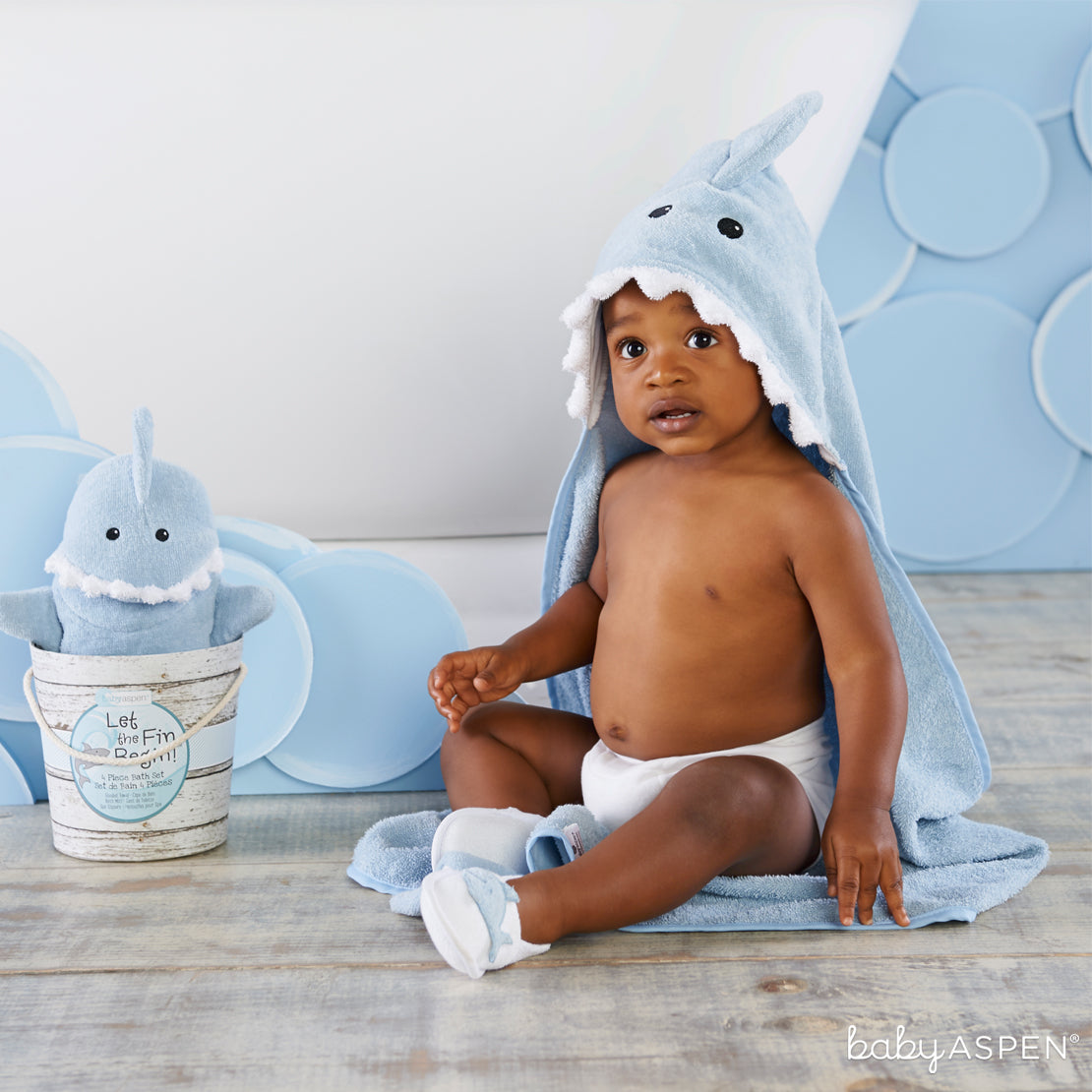 Shark Bath Set With Baby | Unique Gift Sets Perfect For Any Baby Shower | Baby Aspen