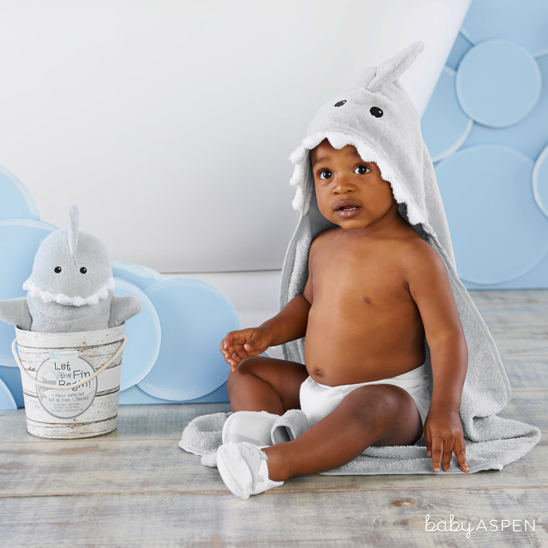 Gray Shark Bath Set | Celebrate Summer With Beach Friendly Baby Gifts | Baby Aspen