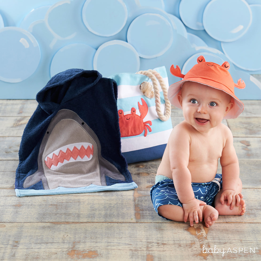 Shark 4-Piece Beach Gift Set with Canvas Tote for Mom | Brilliant Beach Baby Gifts + A Giveaway | Baby Aspen