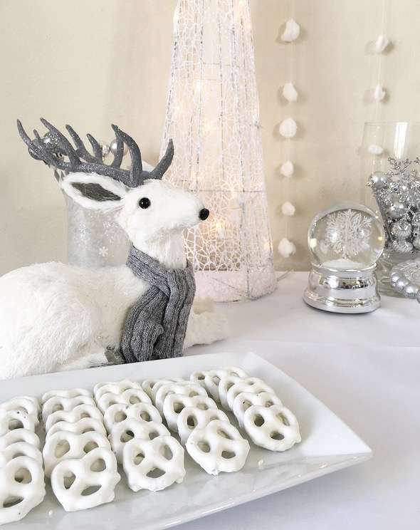 Winter Wonderland Dessert Table | A Happy Holidays Baby Shower | Baby Aspen