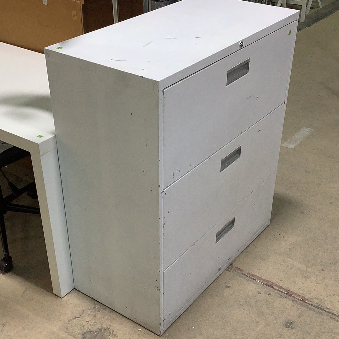 White Filing Cabinet Habitat For Humanity Greater Ottawa ReStore   Image 73fe4fc2 D073 4278 84e2 9dc3082164fe 1400x 