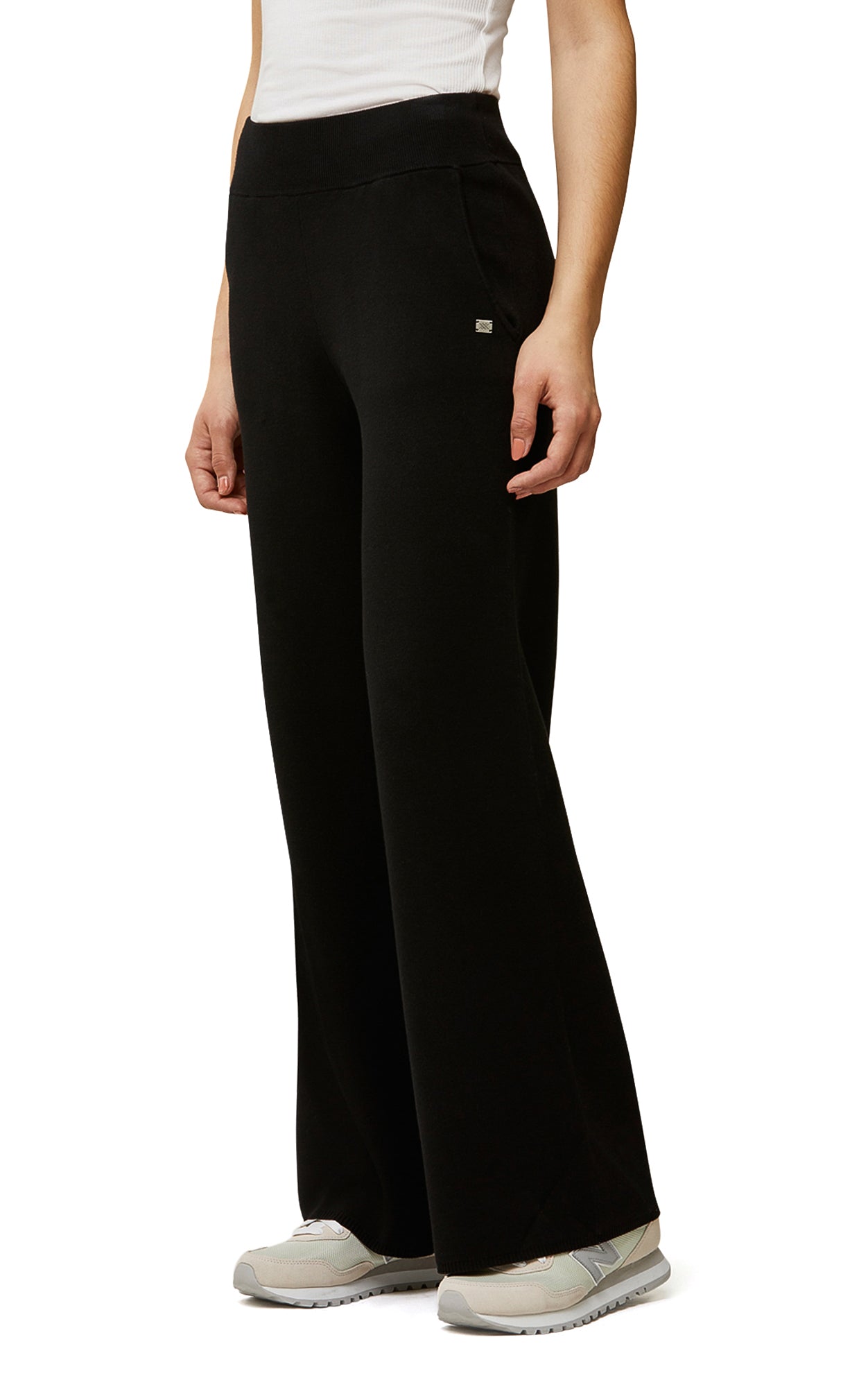 Soia & Kyo Farrow Ladies Knit Pants