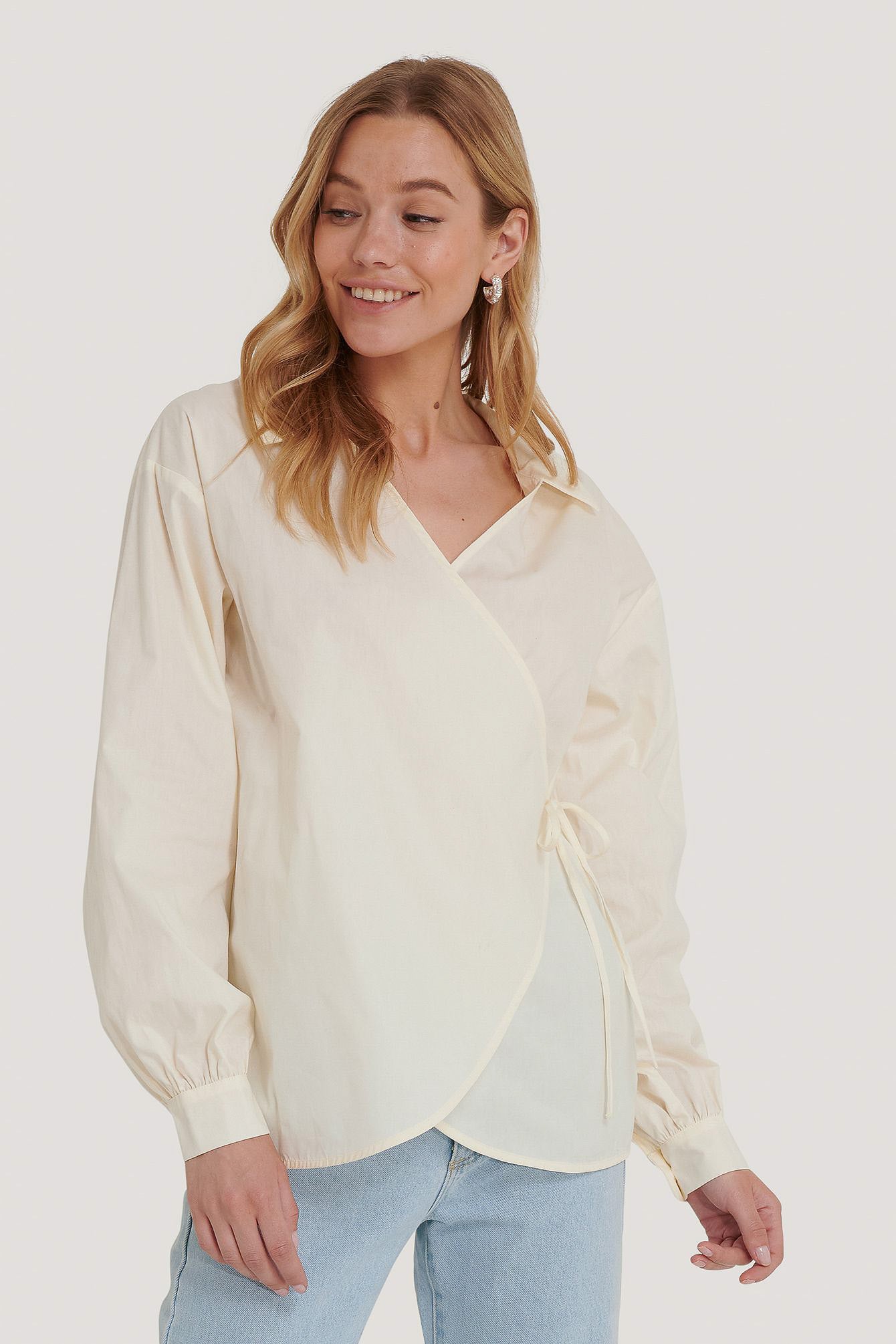 NA-KD Oversized Overlap Blouse