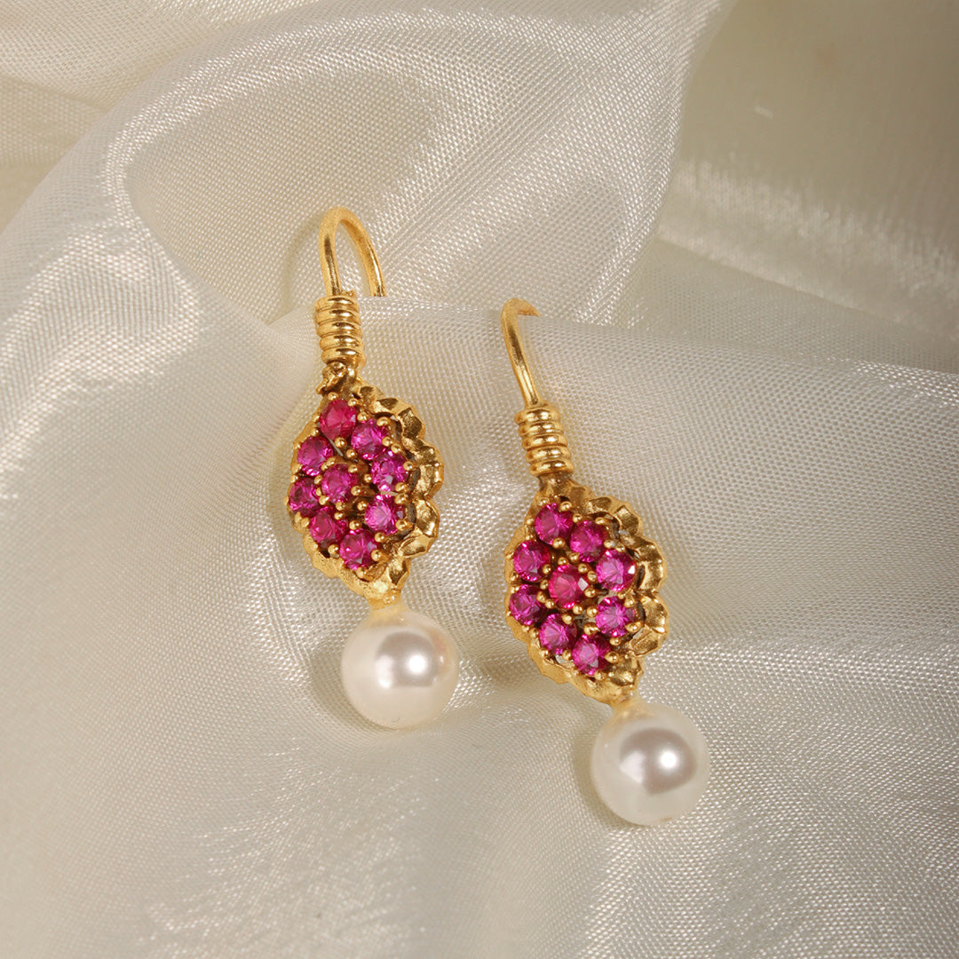 Pin by Hari Priya on stud | Stud earrings, Brooch, Earrings