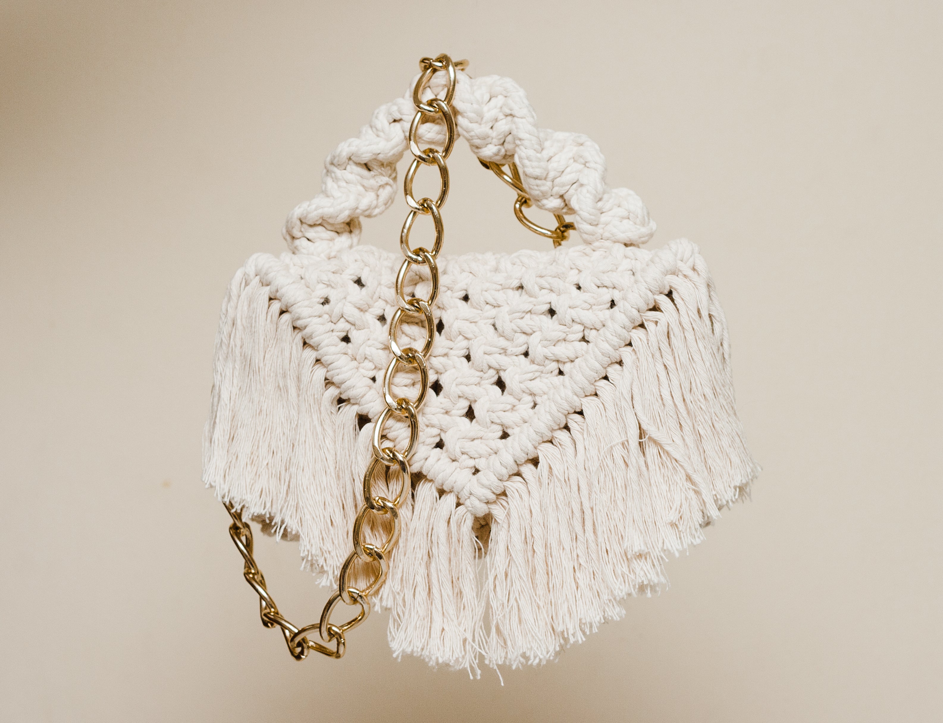 amelia-macrame-clutch-image