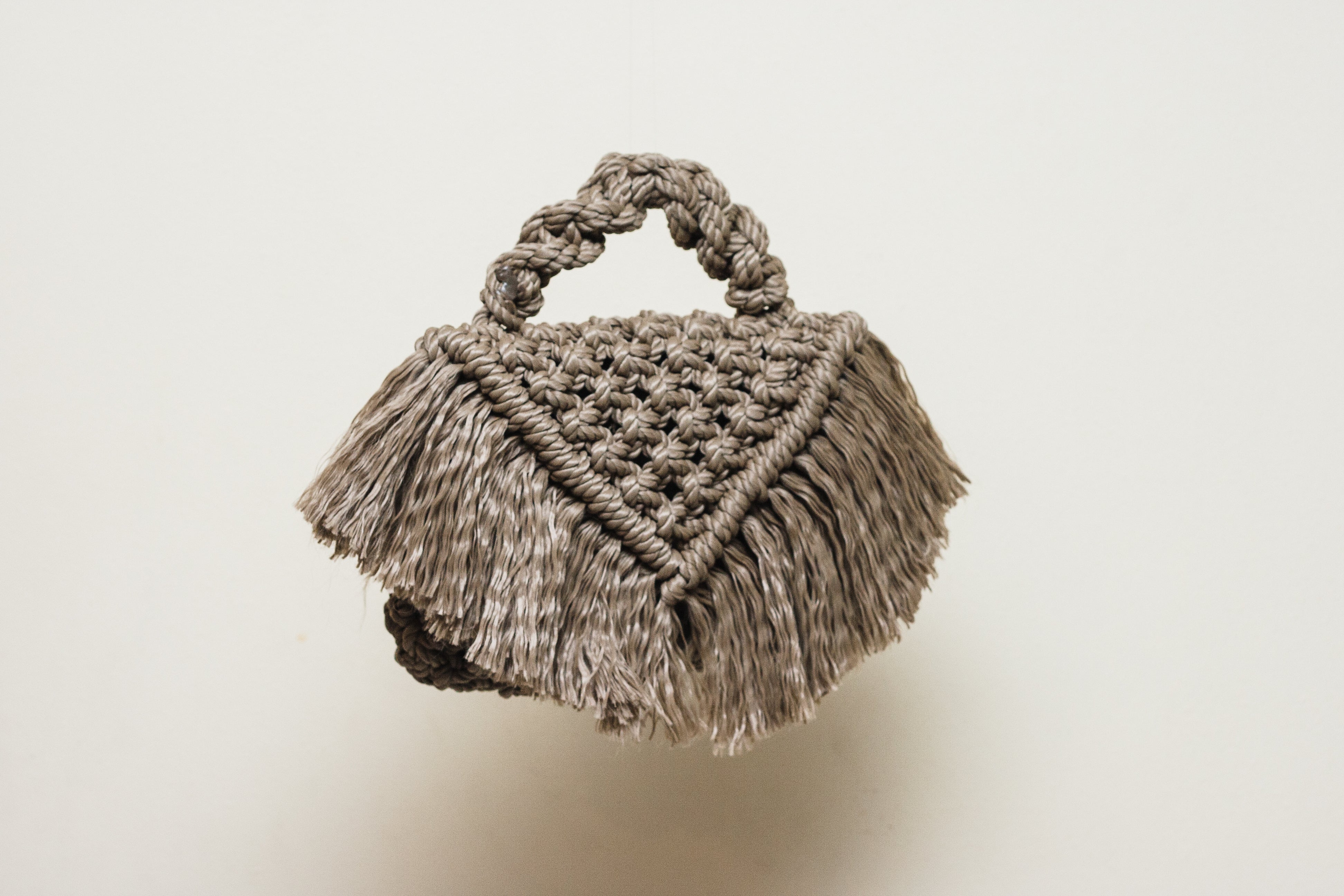 mokkah-macrame-clutch-image