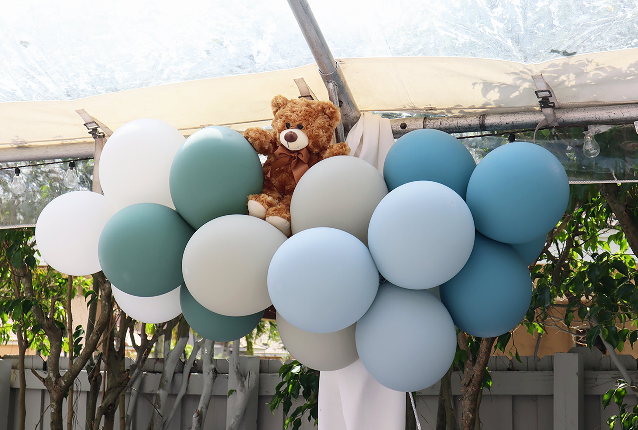 tuftex balloons for teddy bear baby shower