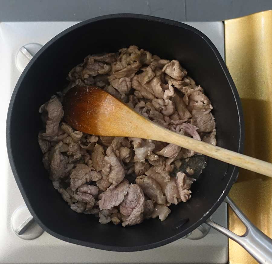 Add meat to pan and cook whilst stirring