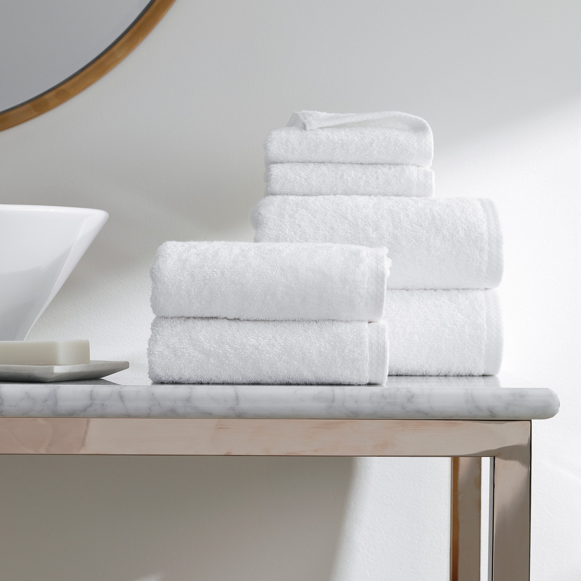 Simple Border Bath Towel Set Of 2