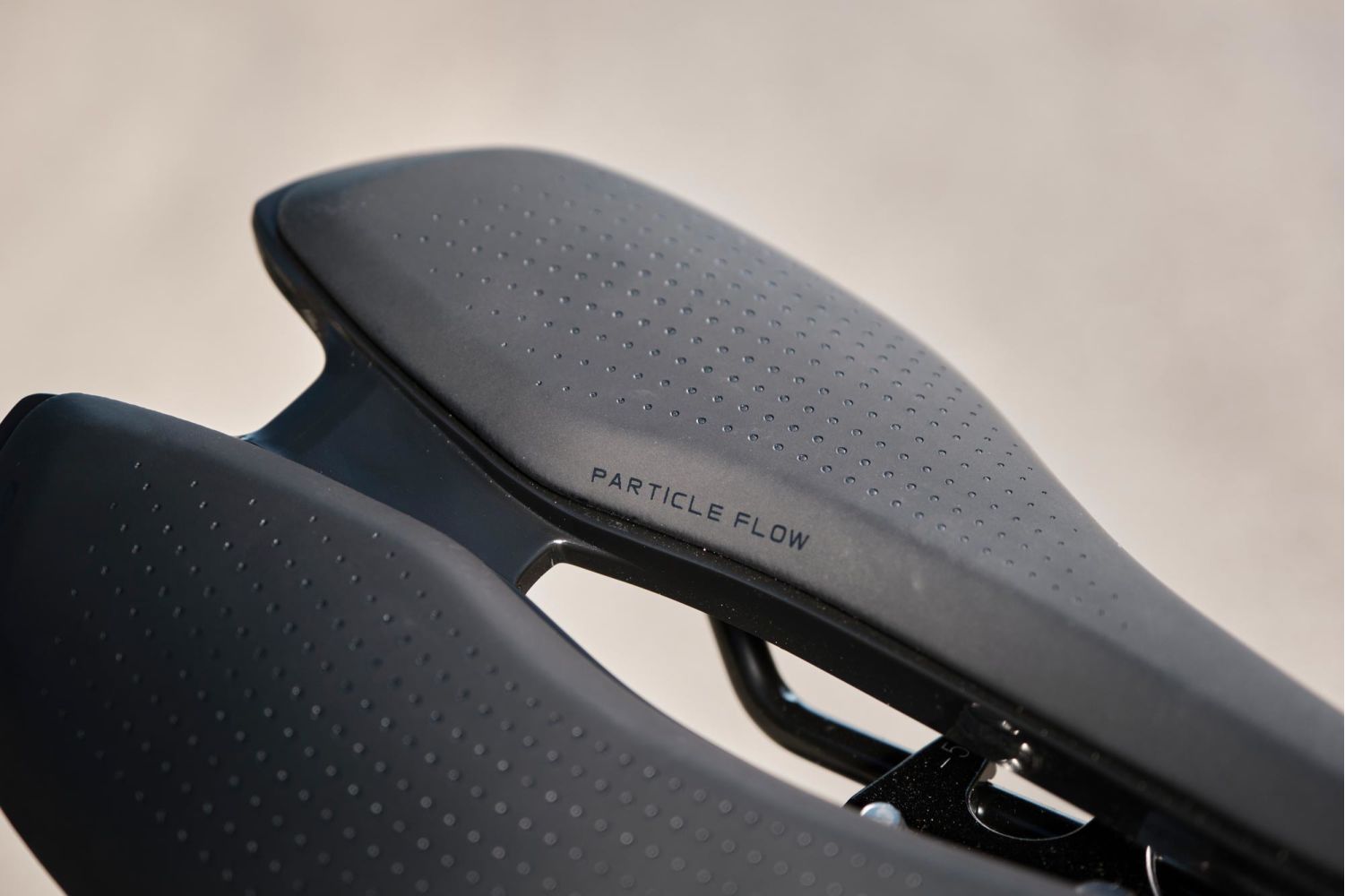 giant approach saddle