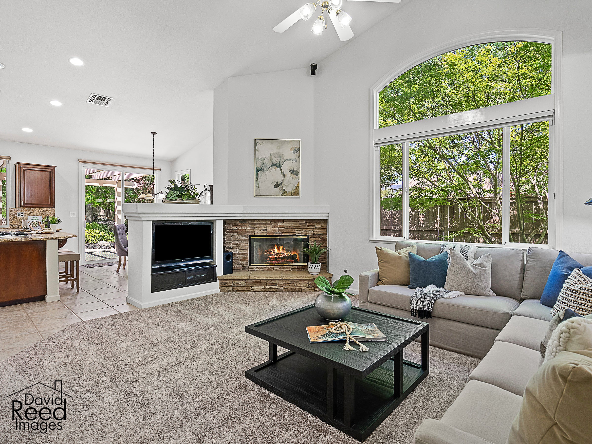 Premiere Home Staging Projects | Living room interior design idea - Meadow Wood Dr, El Dorado Hills
