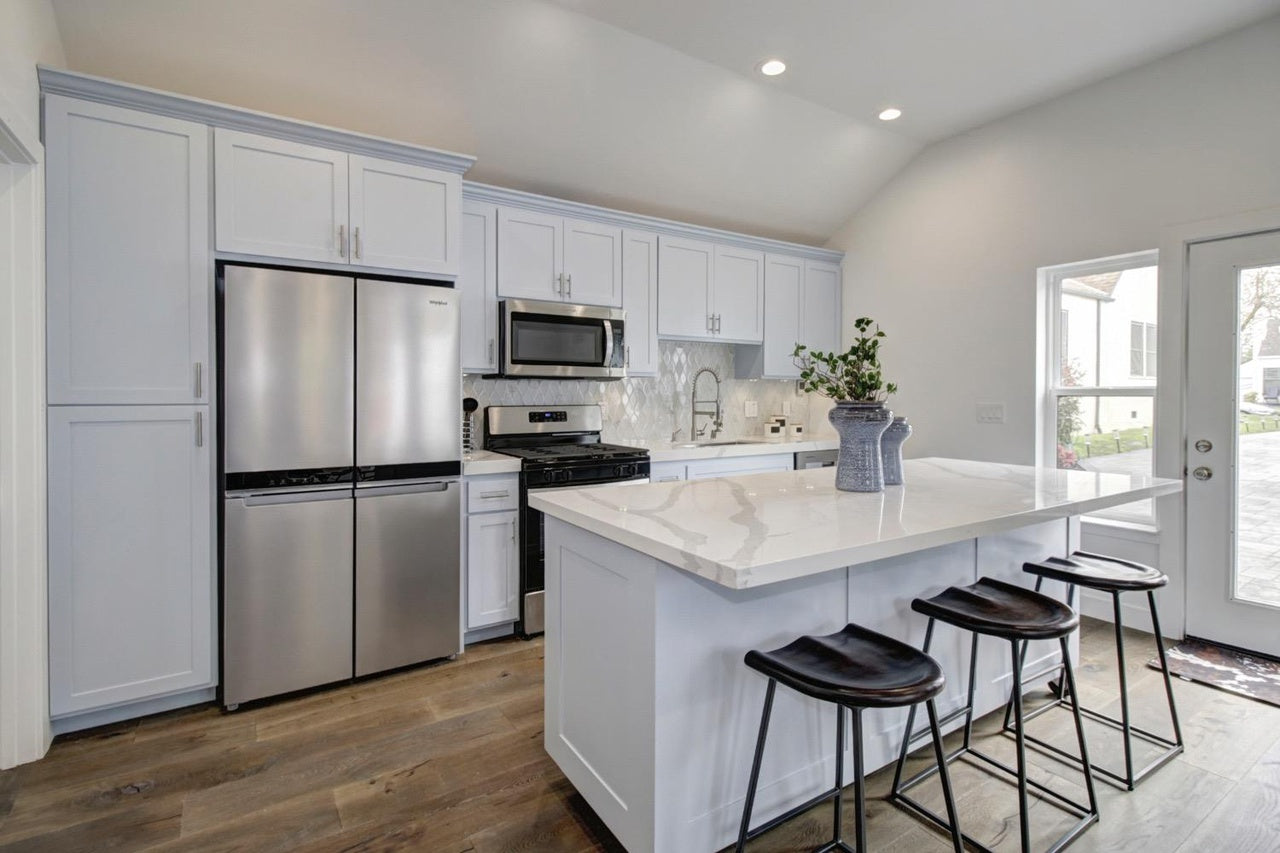 Premiere Home Staging Projects | Kitchen interior design idea - 54 St, Sacramento