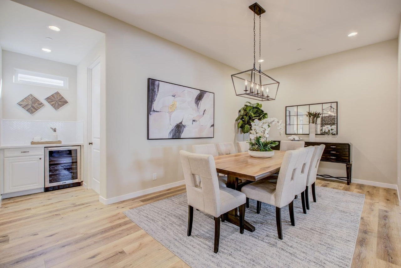 Premiere Home Staging Projects | Dining room interior design idea - Morgan Creek Ln, Roseville