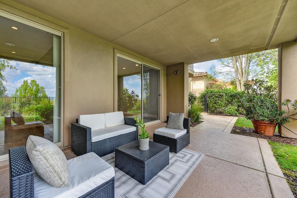 Premiere Home Staging Projects | Outdoor space design idea - Bantry Pl, El Dorado Hills