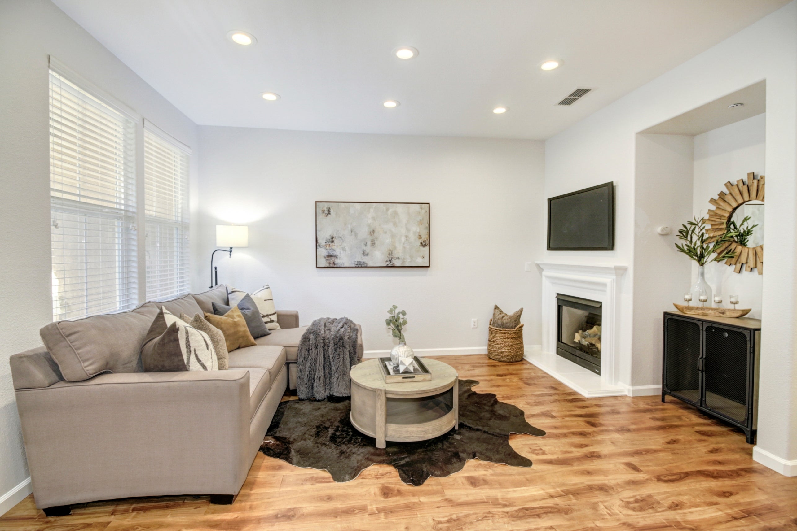 Premiere Home Staging Projects | Living room interior design idea - Blossom Rock, Folsom