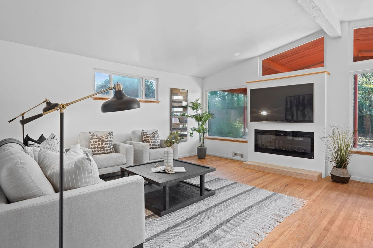 Premiere Home Staging Projects | Living room interior design idea - Boone, Sacramento