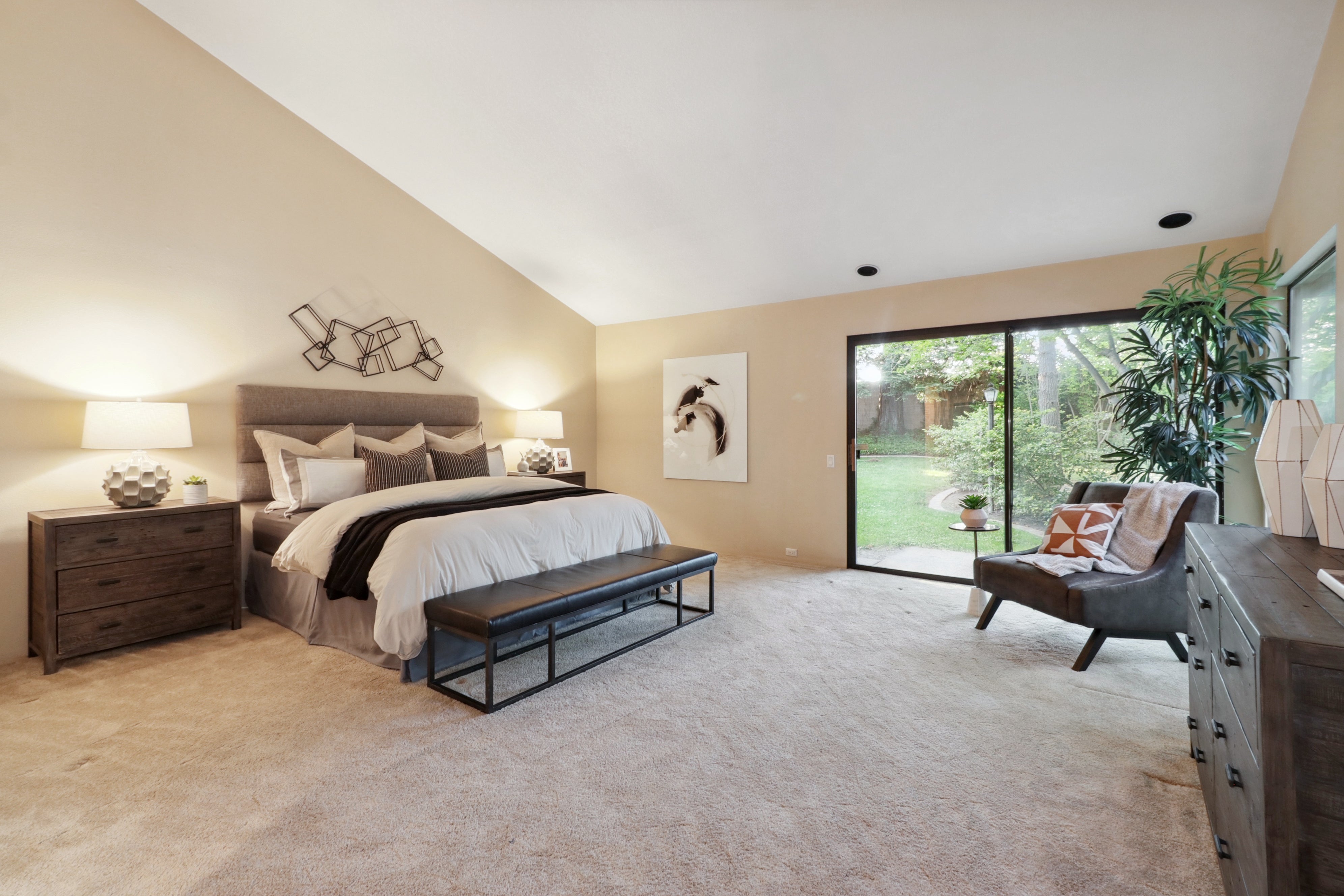 Premiere Home Staging Projects | Master bedroom interior design idea - Coarse Gold Pl, Gold River