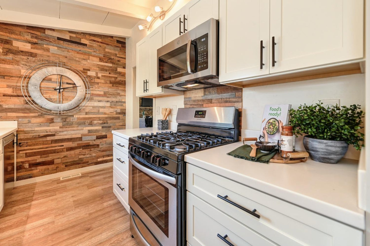 Premiere Home Staging Projects | Kitchen interior design idea - High St, Auburn